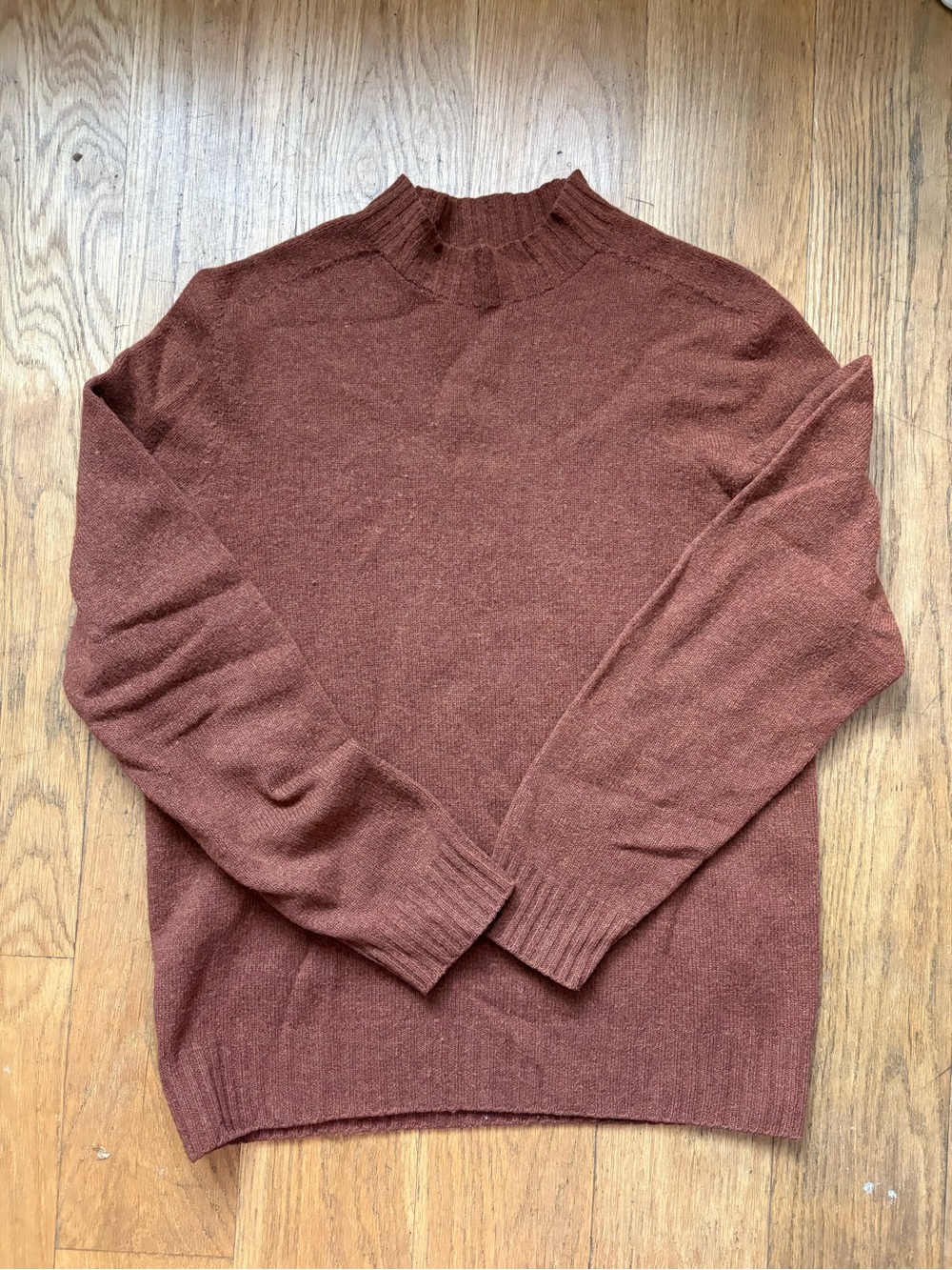 Uniqlo 100% Wool Mock Neck Sweater in Brown